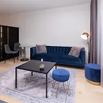 Revalia Haus 아파트 탈린